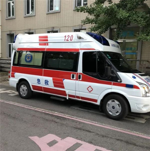 召陵选择我们的救护车出租,开启安心转院之旅